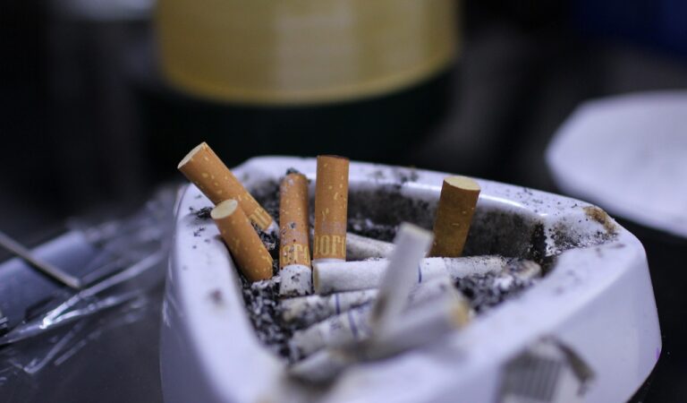 Can Lung Cancer Affect Non-smokers Too?